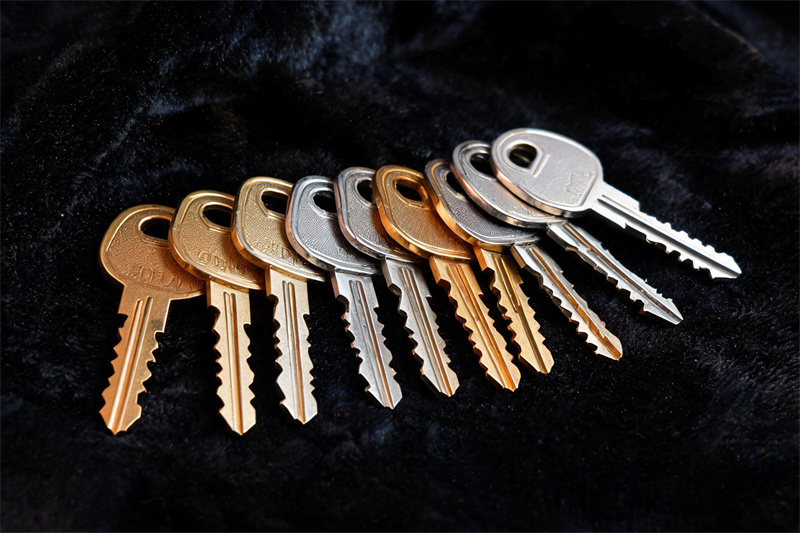 朝阳 钥匙断在锁孔里怎么办?老 locksmith 教你3招自救不求人